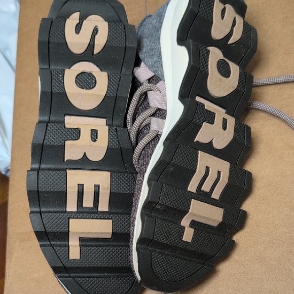 Sorel Kinetic Lace Women's Running Size Shoes 7.5 MSRP $130 - Picture 6 of 6